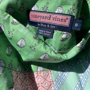 Vineyard vines